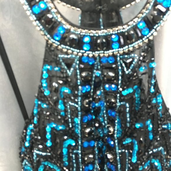 Side Cut-outs, Backless, Blingy Sexy Cruise Dress - Picture 12 of 13